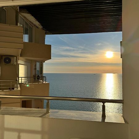 Beachfront Marilyn Дуррес Экстерьер фото